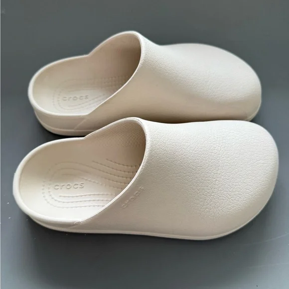 CROCS Dylan Slide Clogs - Picture 4 of 7